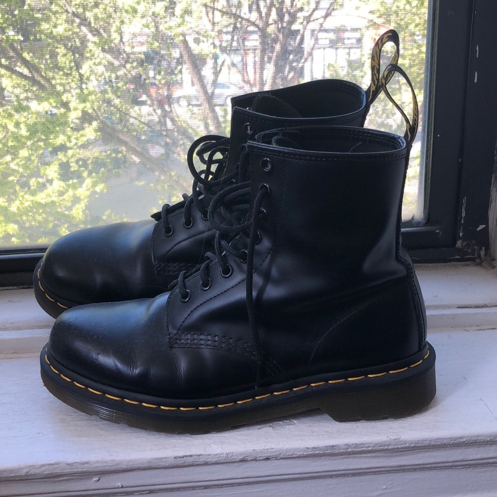 Doc Martens 1460 size 9